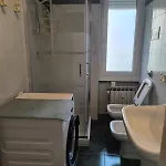 Apartment Casa Salle-spazioso Bilocale Vicino Al Centro *