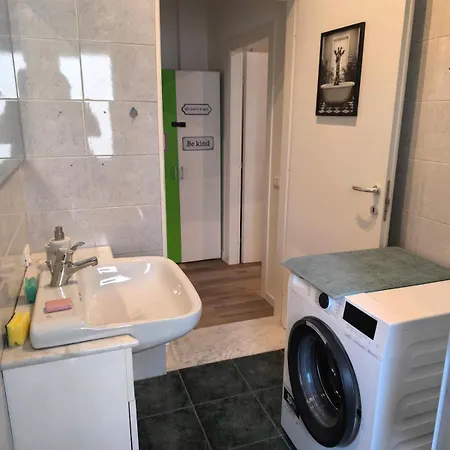 Appartement Casa Salle-spazioso Bilocale Vicino Al Centro *