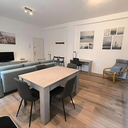 아파트 Casa Salle-spazioso Bilocale Vicino Al Centro *