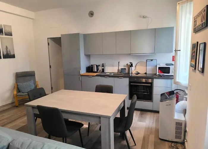 Casa Salle-spazioso Bilocale Vicino Al Centro 베르가모