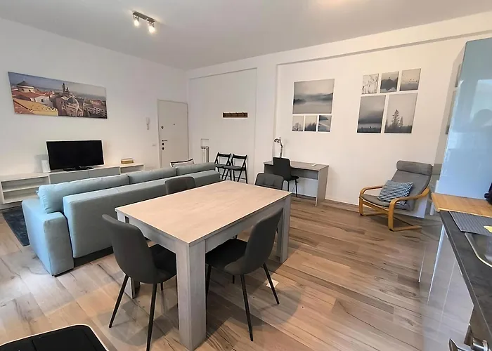 아파트 Casa Salle-spazioso Bilocale Vicino Al Centro *